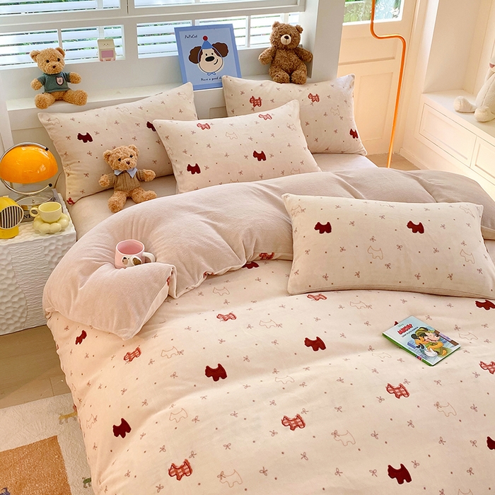 91家纺网 家纺一手货源 找家纺 YYDS网供  2025新款ins风牛奶绒四件套萌趣卡通三件套花卉单被套秋冬软fufu防静电 欢乐奶油小狗