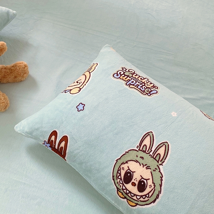 91家纺网 家纺一手货源 找家纺 YYDS网供  2025新款ins风牛奶绒四件套萌趣卡通三件套花卉单被套秋冬软fufu防静电 拉布精灵