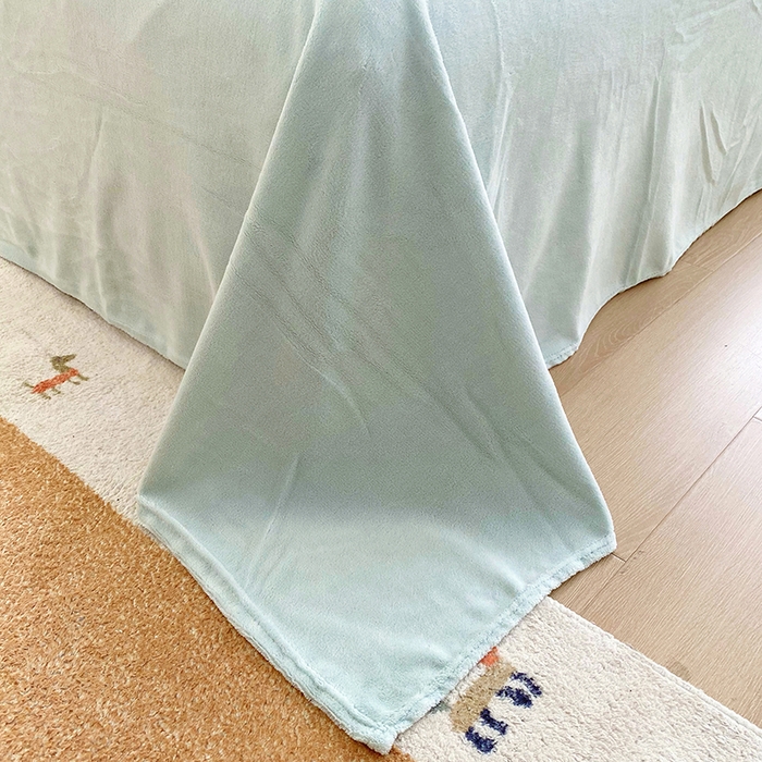 91家纺网 家纺一手货源 找家纺 YYDS网供  2025新款ins风牛奶绒四件套萌趣卡通三件套花卉单被套秋冬软fufu防静电 拉布精灵