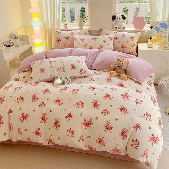 91家纺网 家纺一手货源 找家纺 YYDS网供  2025新款ins风牛奶绒四件套萌趣卡通三件套花卉单被套秋冬软fufu防静电 玫瑰约花仙子