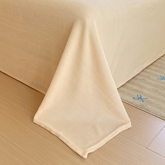 91家纺网 家纺一手货源 找家纺 YYDS网供  2025新款ins风牛奶绒四件套萌趣卡通三件套花卉单被套秋冬软fufu防静电 田国小花