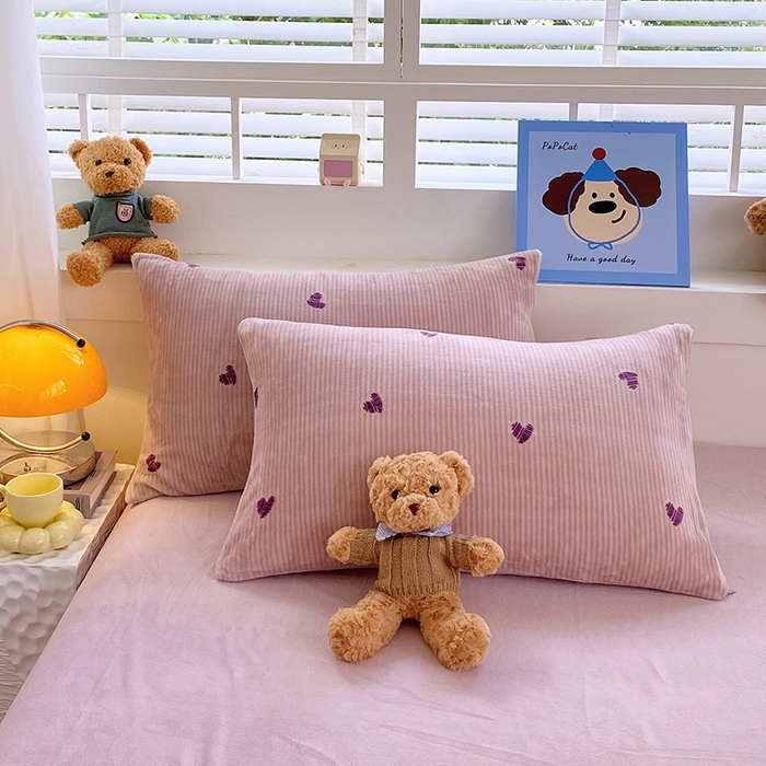 91家纺网 家纺一手货源 找家纺 YYDS网供  2025新款ins风牛奶绒四件套萌趣卡通三件套花卉单被套秋冬软fufu防静电 条纹爱心如愿