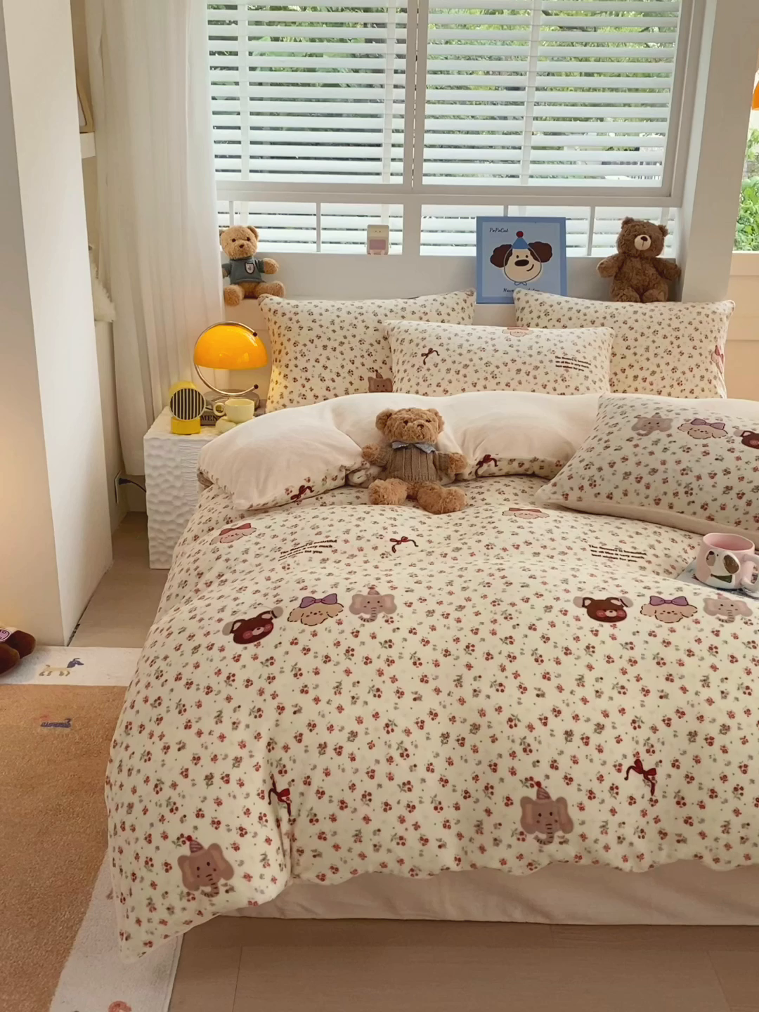 91家纺网 家纺一手货源 找家纺 YYDS网供  2025新款ins风牛奶绒四件套萌趣卡通三件套花卉单被套秋冬软fufu防静电 动物乐园