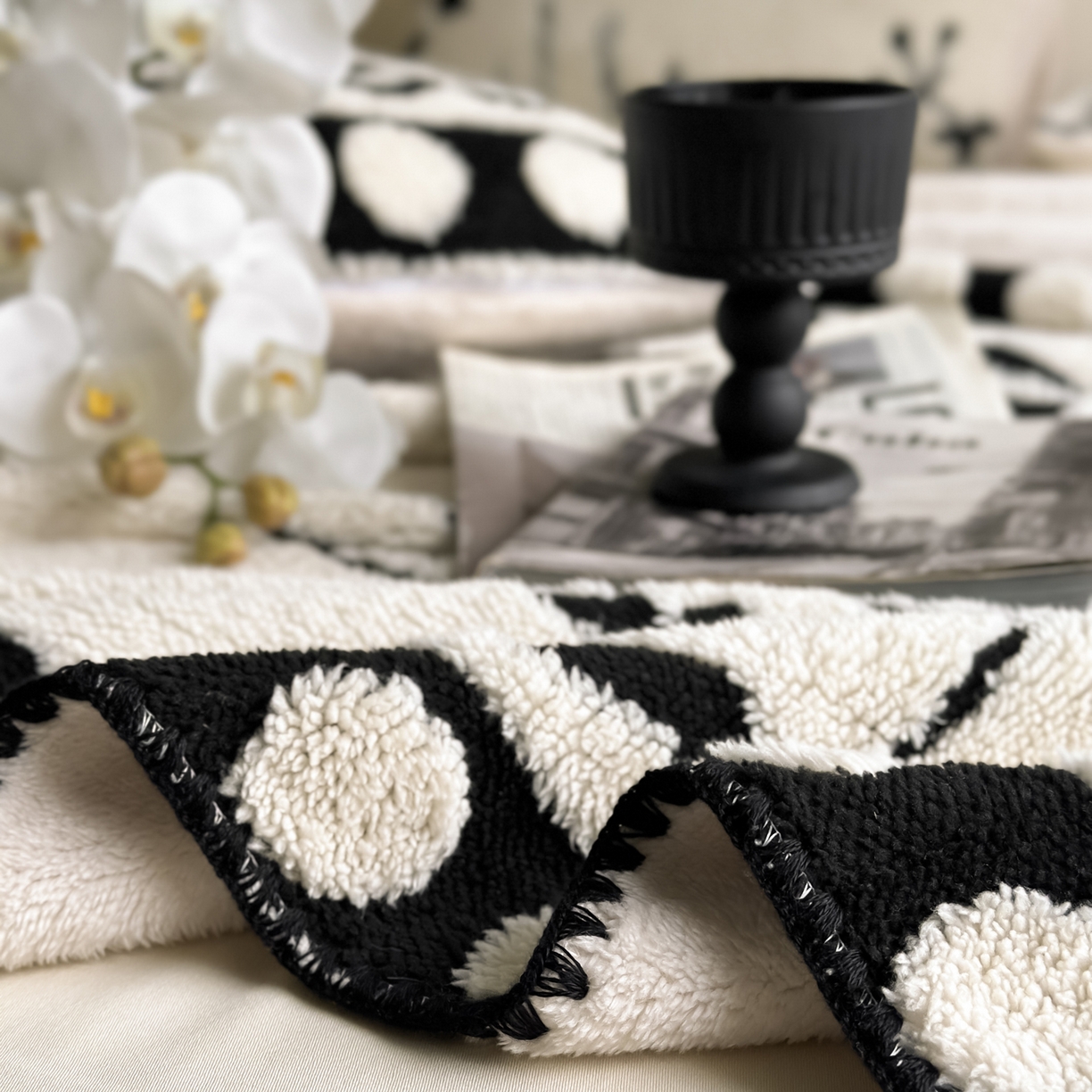 91家纺网 家纺一手货源 找家纺 宜代光年 2025新款阳离子大提花复合绒毯子毛毯 草木蝶影