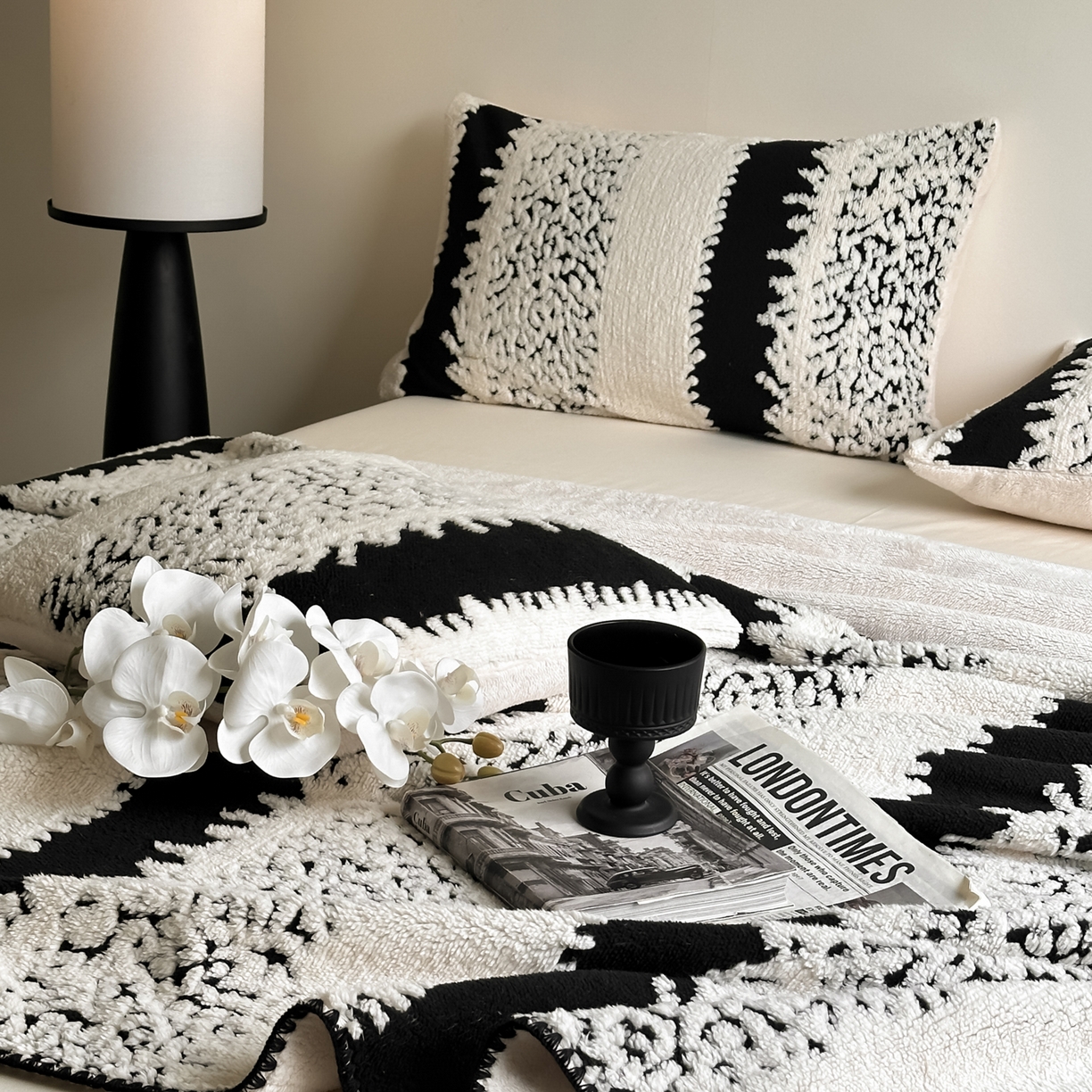 91家纺网 家纺一手货源 找家纺 宜代光年 2025新款阳离子大提花复合绒毯子毛毯 织纹逸境