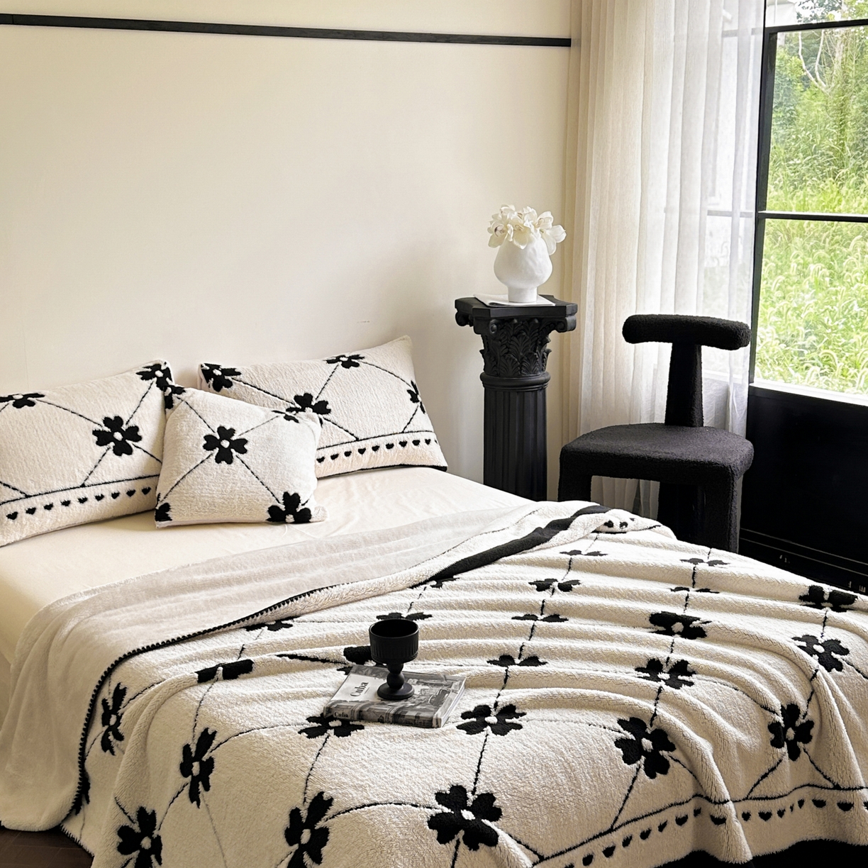 91家纺网 家纺一手货源 找家纺 宜代光年 2025新款阳离子大提花复合绒毯子毛毯 菱花雅韵