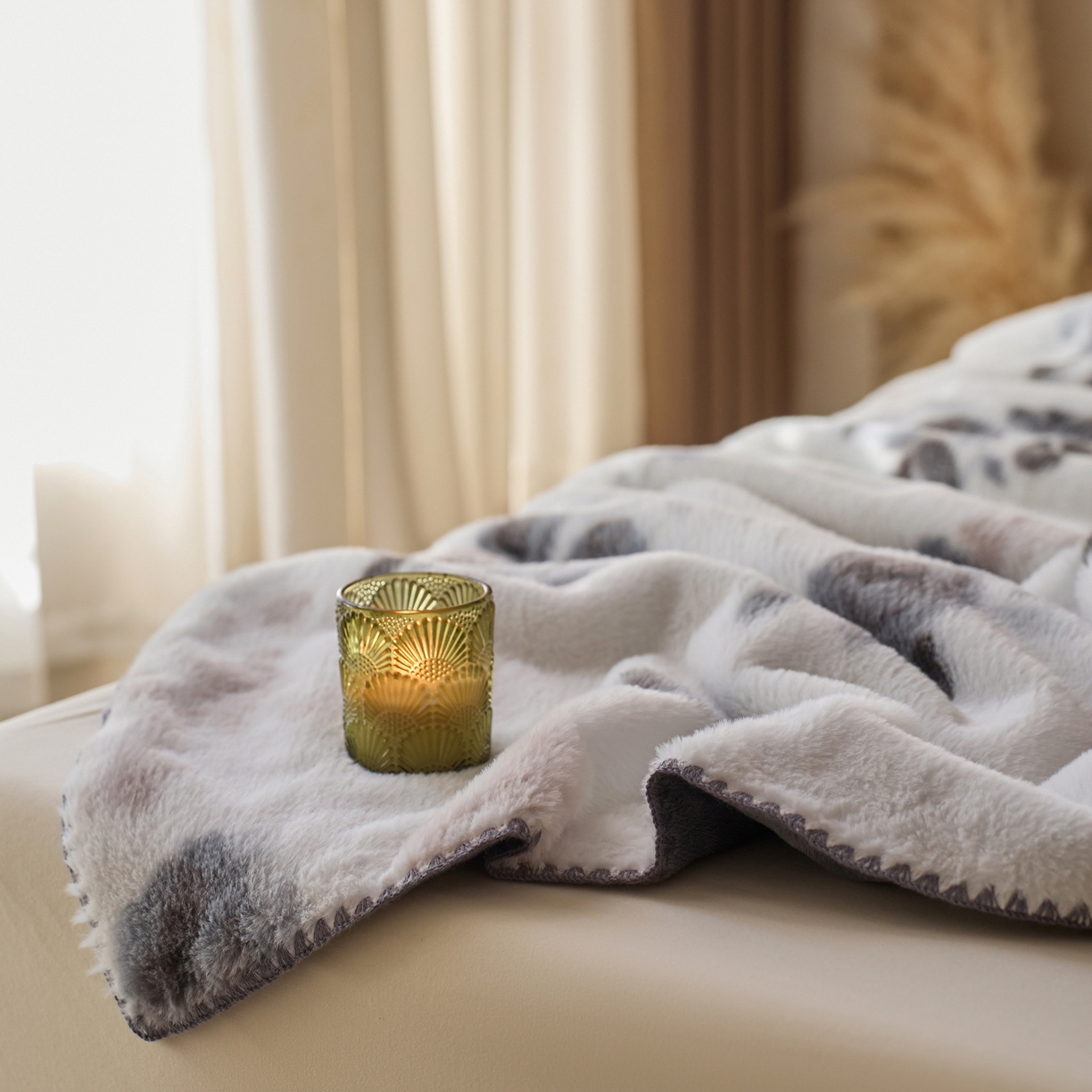 91家纺网 家纺一手货源 找家纺 宜代光年 2025新款小米貂印花复合绒毯毯子-系列一 绒毯-心上玫瑰