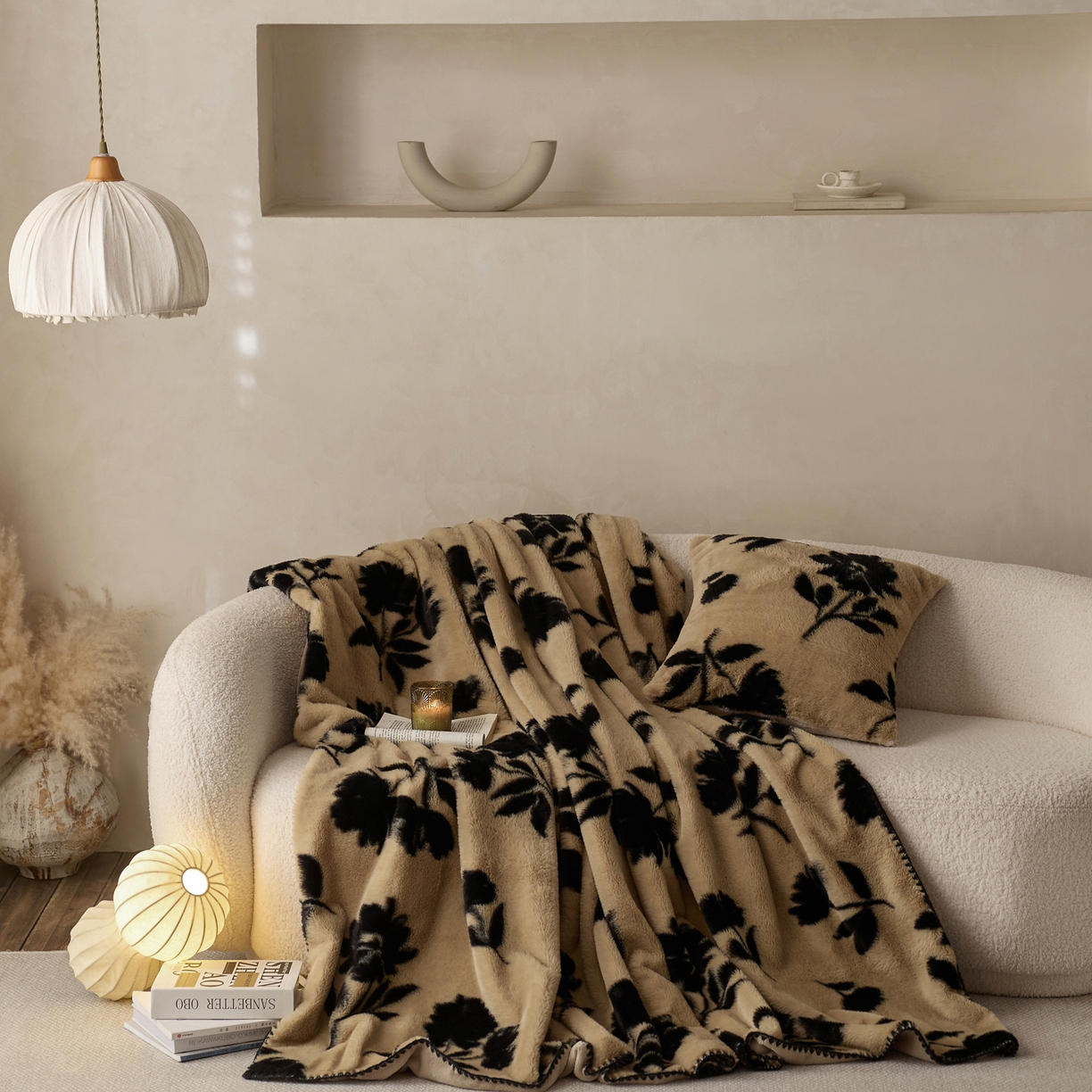 91家纺网 家纺一手货源 找家纺 宜代光年 2025新款小米貂印花复合绒毯毯子-系列一 绒毯-墨韵花影