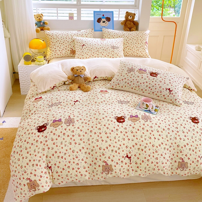 91家纺网 家纺一手货源 找家纺 （总）YYDS网供  2025新款ins风牛奶绒四件套萌趣卡通三件套花卉单被套秋冬软fufu防静电