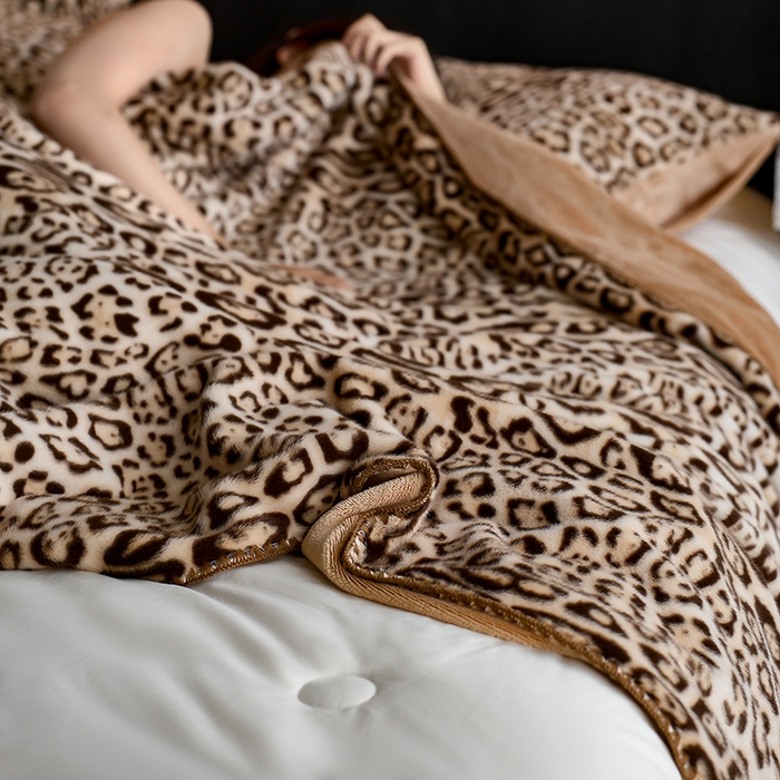 91家纺网 家纺一手货源 找家纺 （总）宜代光年 2025新款小米貂印花复合绒毯毯子-系列二