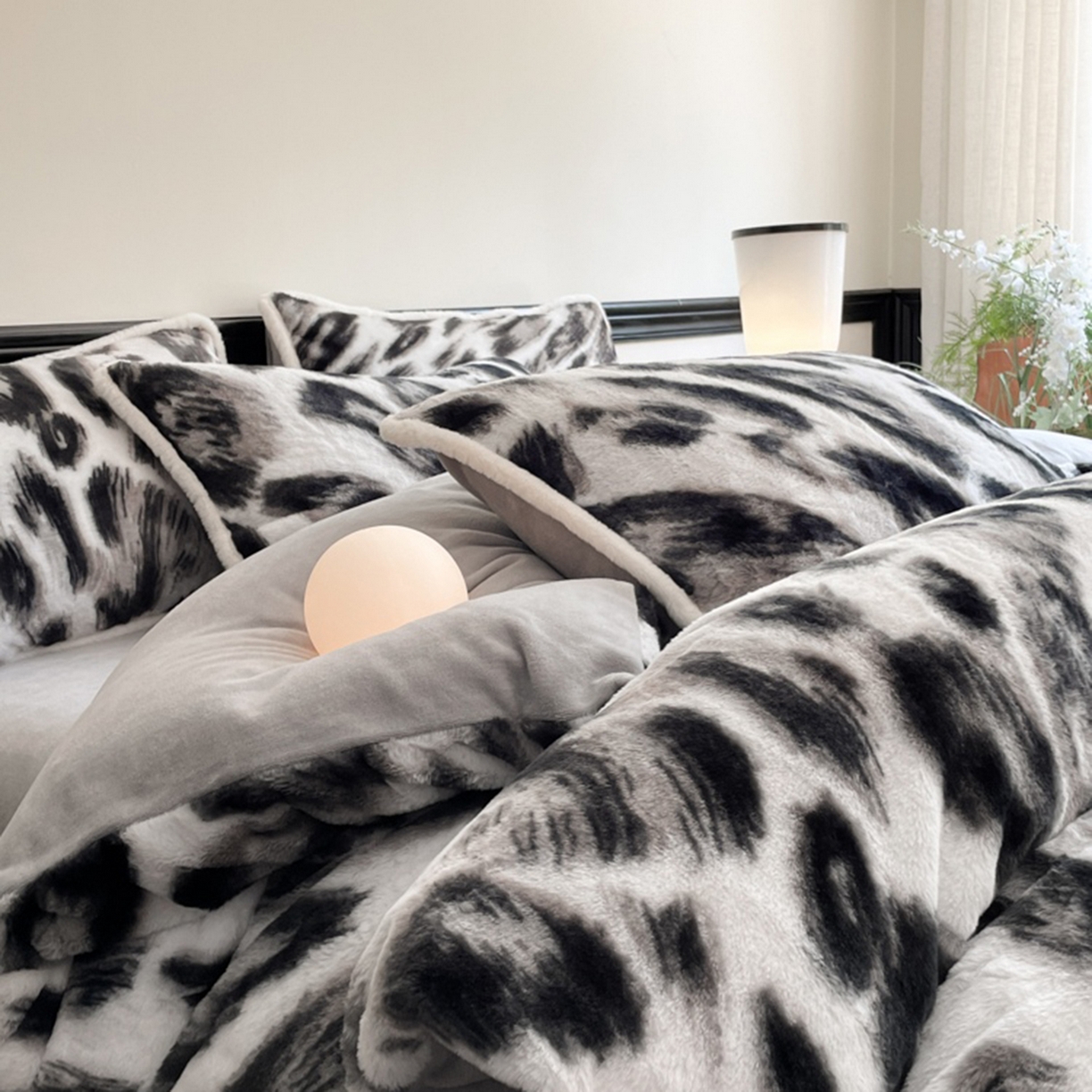 91家纺网 家纺一手货源 找家纺 （总）宜代光年 2025新款小米貂兔绒印花牛奶绒保暖四件套