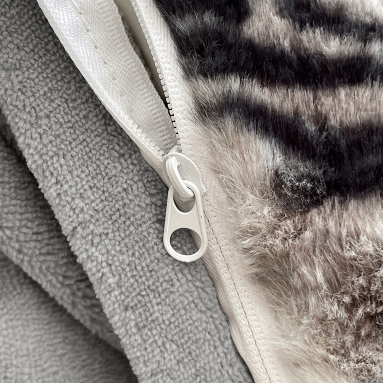 91家纺网 家纺一手货源 找家纺 （总）宜代光年 2025新款小米貂兔绒印花牛奶绒保暖四件套