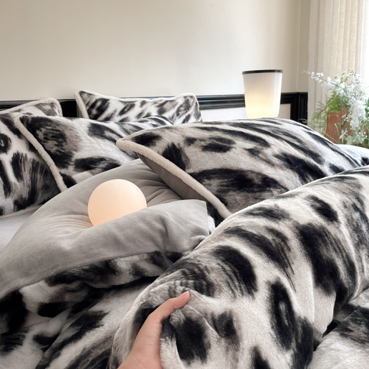 91家纺网 家纺一手货源 找家纺 （总）宜代光年 2025新款小米貂兔绒印花牛奶绒保暖四件套