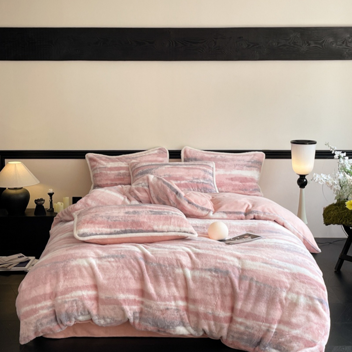 91家纺网 家纺一手货源 找家纺 宜代光年 2025新款小米貂兔绒印花牛奶绒保暖四件套 彩云追月