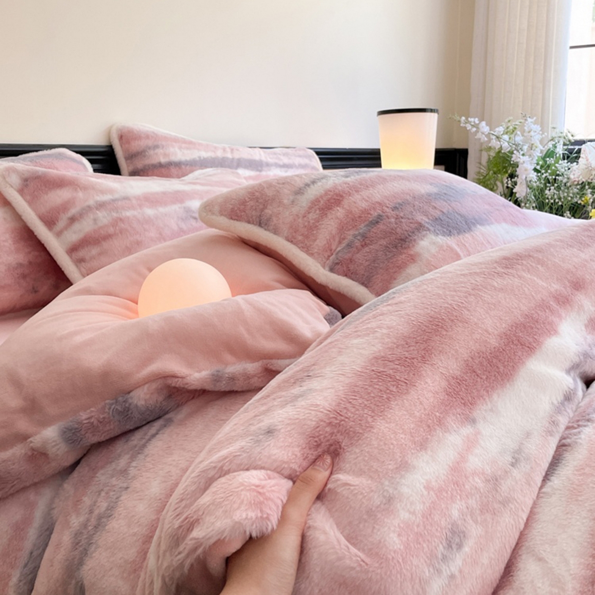 91家纺网 家纺一手货源 找家纺 宜代光年 2025新款小米貂兔绒印花牛奶绒保暖四件套 彩云追月