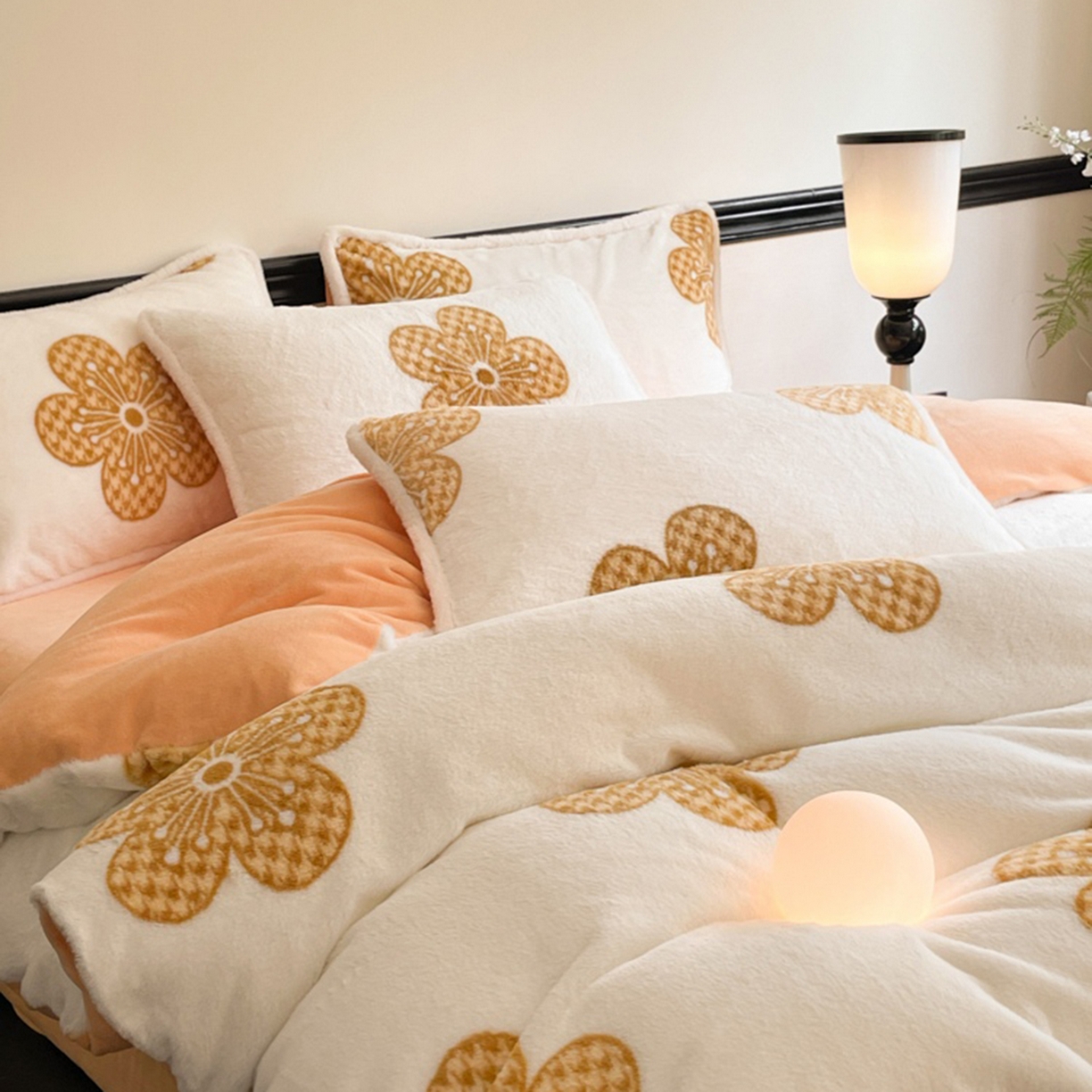 91家纺网 家纺一手货源 找家纺 宜代光年 2025新款小米貂兔绒印花牛奶绒保暖四件套 太阳花