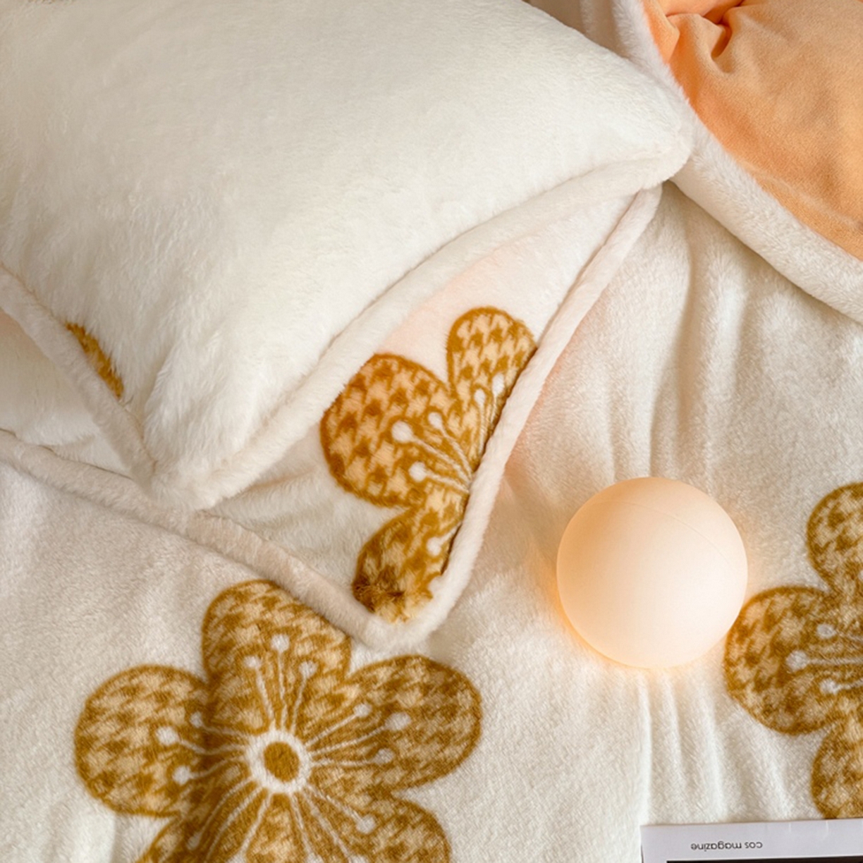 91家纺网 家纺一手货源 找家纺 宜代光年 2025新款小米貂兔绒印花牛奶绒保暖四件套 太阳花