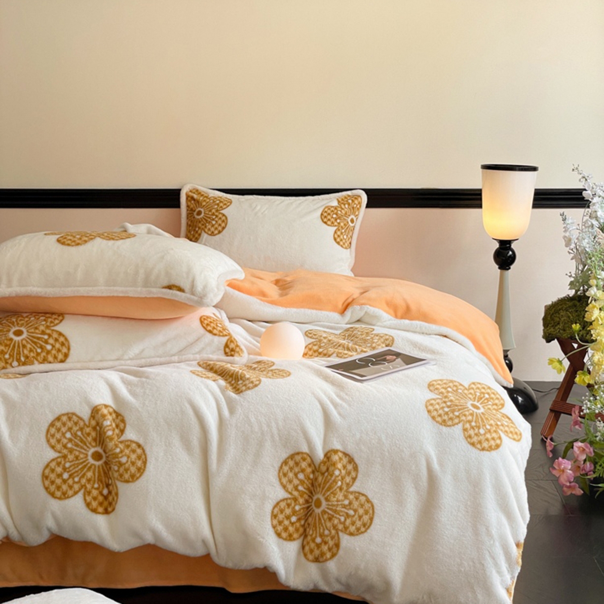 91家纺网 家纺一手货源 找家纺 宜代光年 2025新款小米貂兔绒印花牛奶绒保暖四件套 太阳花