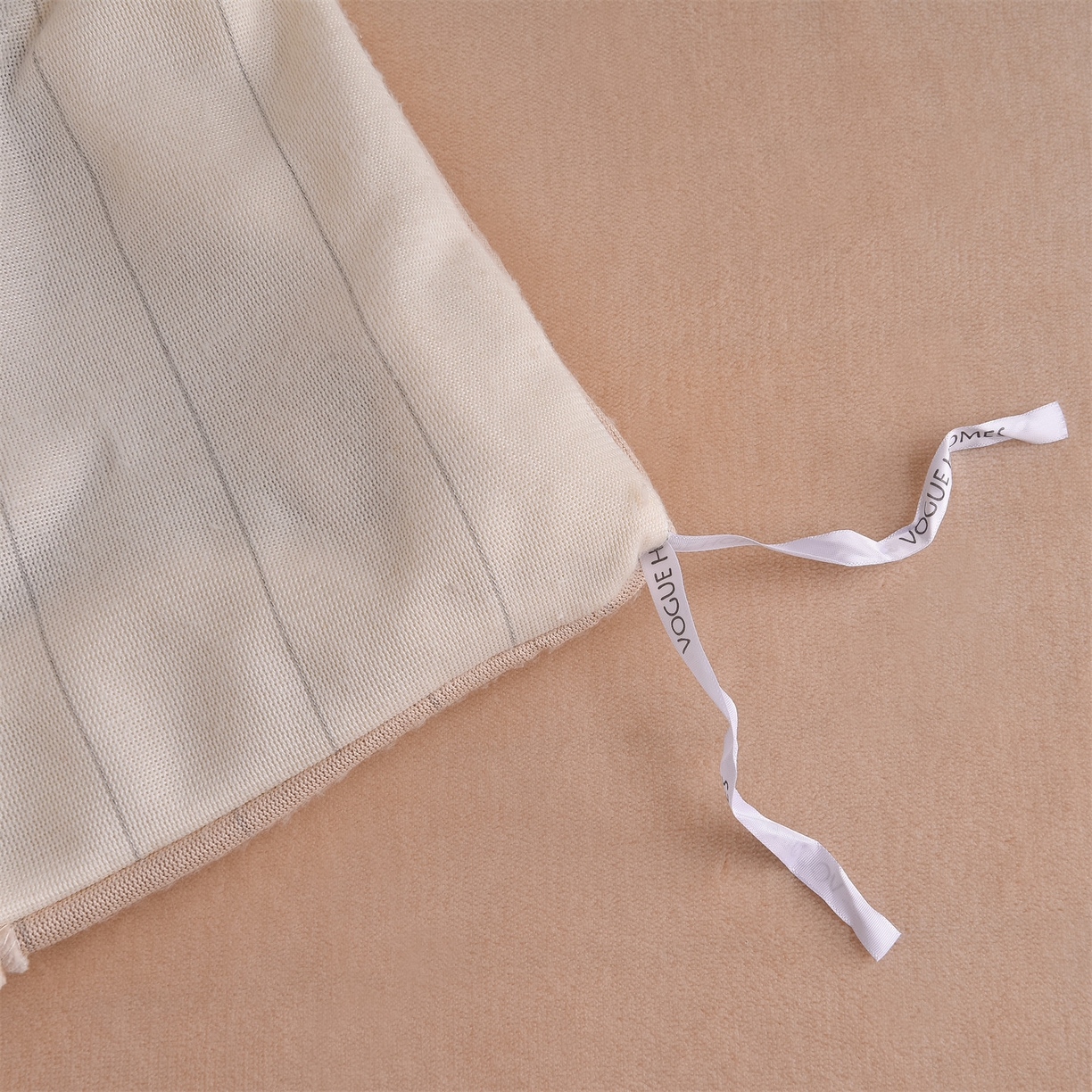 91家纺网 家纺一手货源 找家纺 （总）鼎飞家纺 2025新款加厚牛奶绒蝴蝶绣花四件套-梦蝶