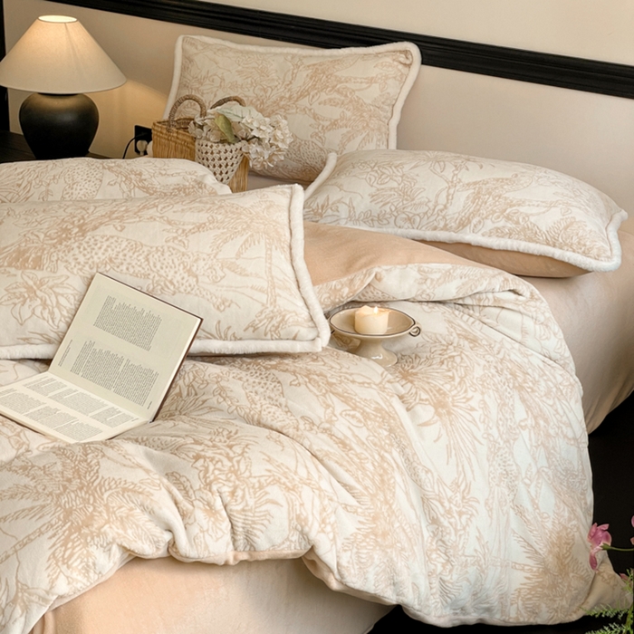 91家纺网 家纺一手货源 找家纺 （总）宜代光年 2025新款小米貂牛奶绒雕花四件套