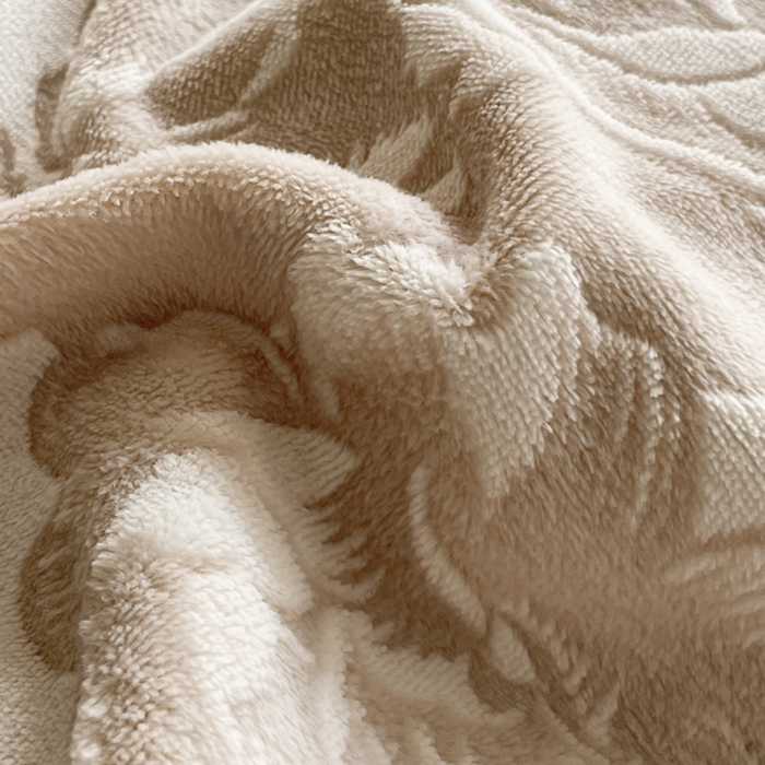 91家纺网 家纺一手货源 找家纺 宜代光年 2025新款小米貂牛奶绒雕花四件套 繁花似锦-咖