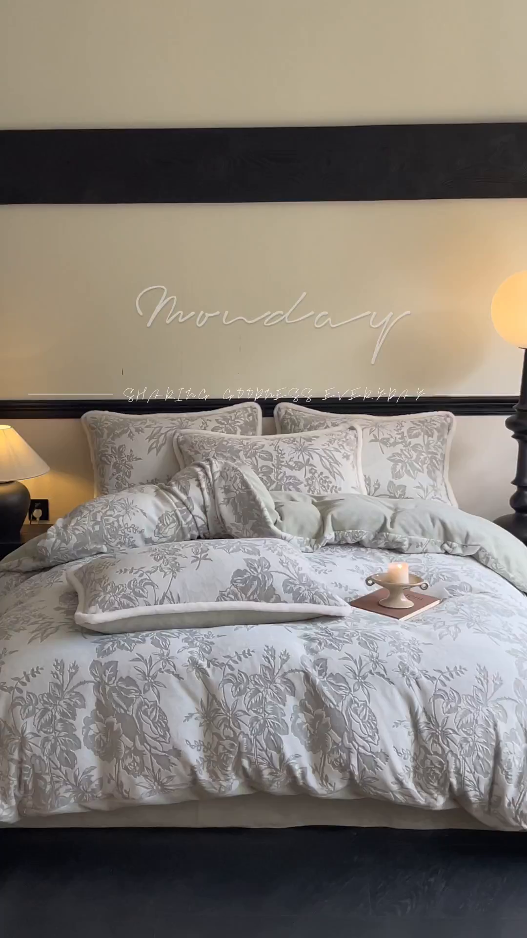 91家纺网 家纺一手货源 找家纺 宜代光年 2025新款小米貂牛奶绒雕花四件套 繁花似锦-灰