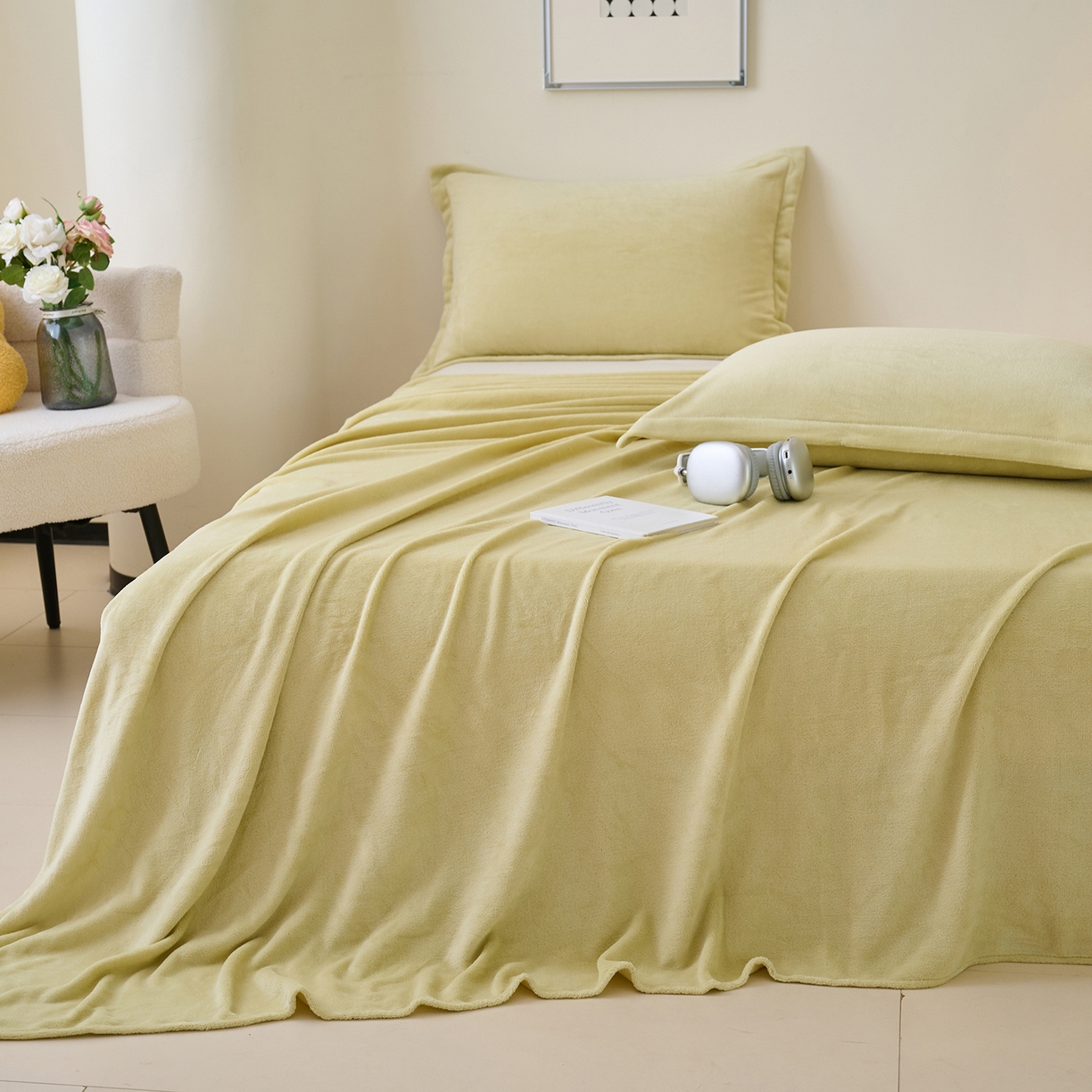 91家纺网 家纺一手货源 找家纺 简爱家纺 2025新款高克重牛奶绒枕套 橄榄绿