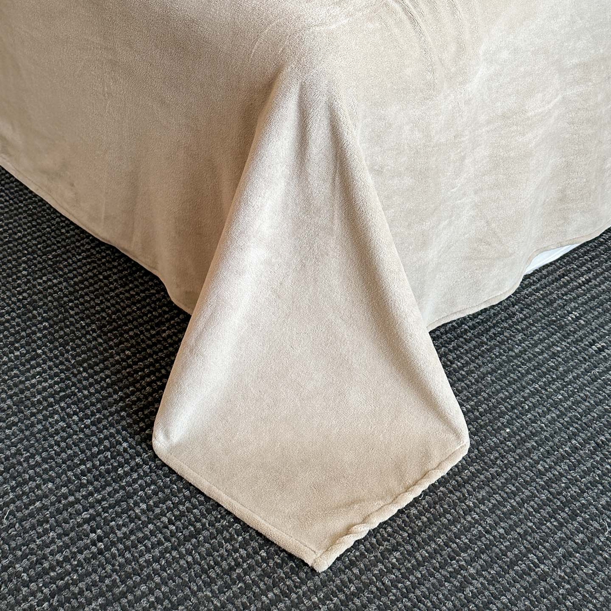 91家纺网 家纺一手货源 找家纺 （总）宜代光年 2025新款小米貂法式中古风印花四件套