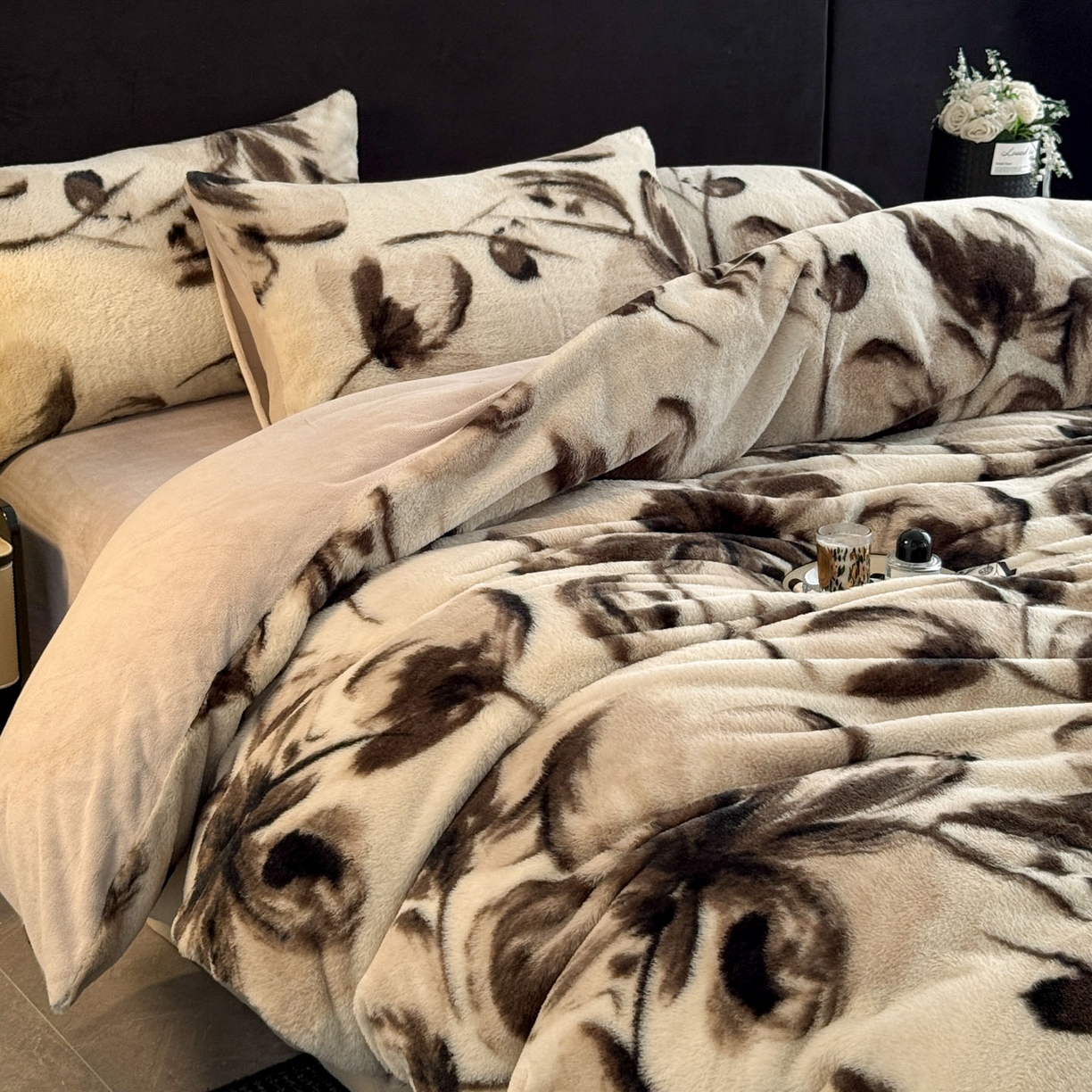 91家纺网 家纺一手货源 找家纺 （总）宜代光年 2025新款小米貂法式中古风印花四件套