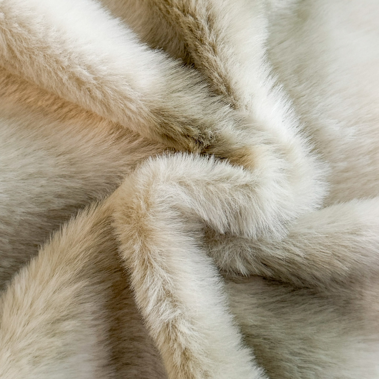 91家纺网 家纺一手货源 找家纺 宜代光年 2025新款小米貂法式中古风印花四件套 蝶语