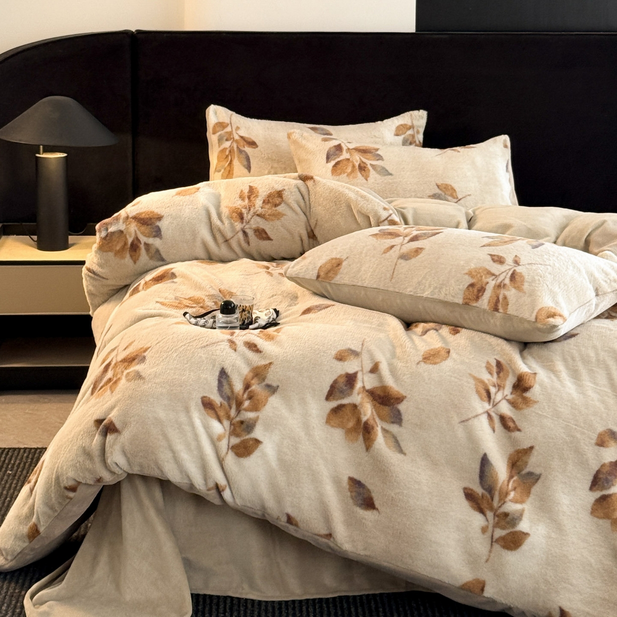 91家纺网 家纺一手货源 找家纺 宜代光年 2025新款小米貂法式中古风印花四件套 秋华