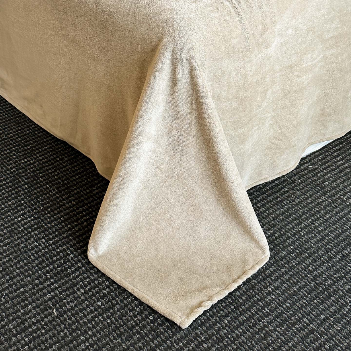 91家纺网 家纺一手货源 找家纺 宜代光年 2025新款小米貂法式中古风印花四件套 秋华