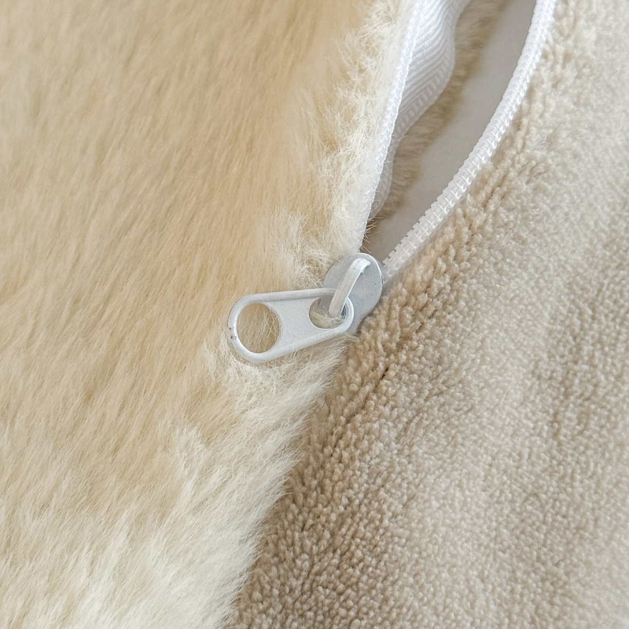 91家纺网 家纺一手货源 找家纺 宜代光年 2025新款小米貂法式中古风印花四件套 蝶语