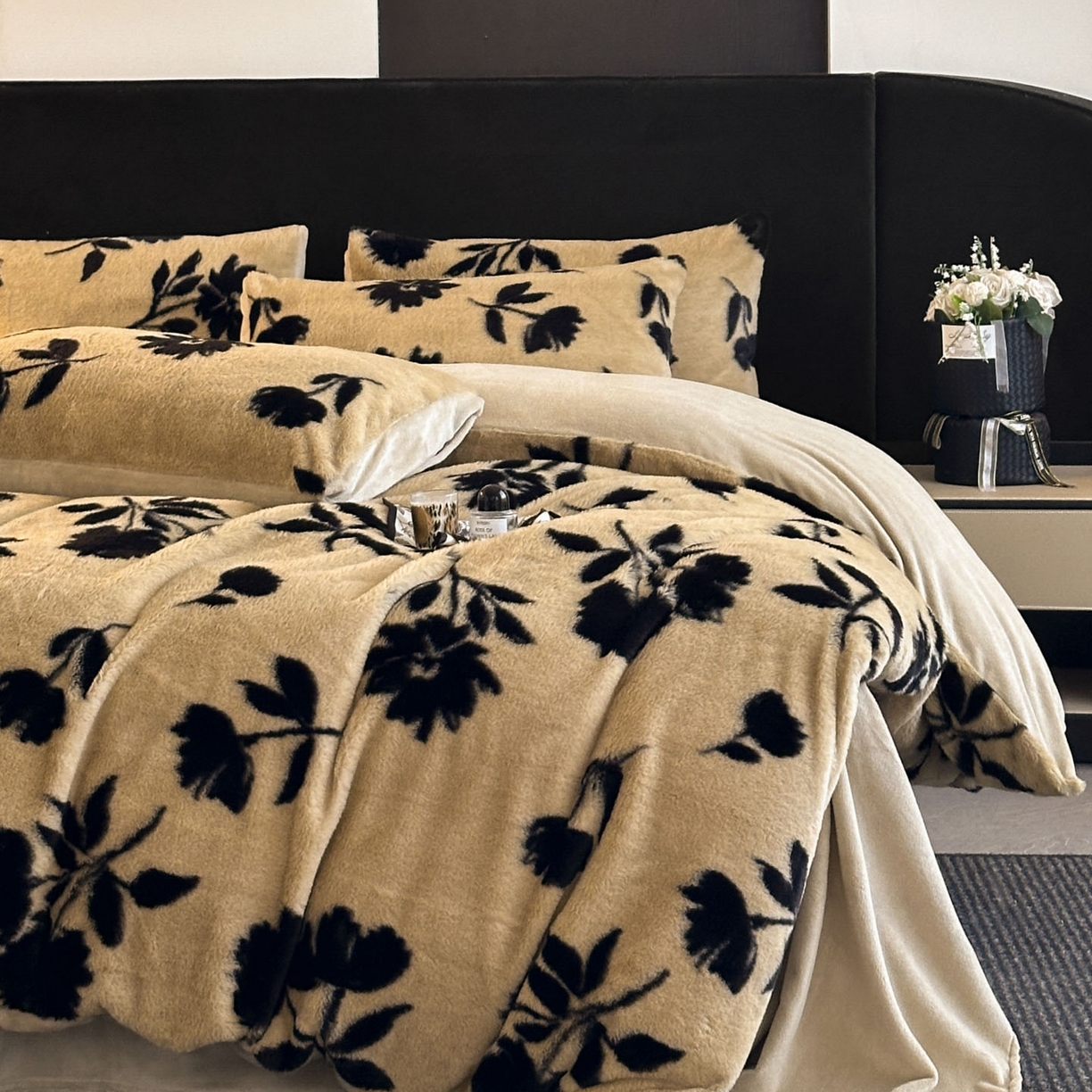 91家纺网 家纺一手货源 找家纺 宜代光年 2025新款小米貂法式中古风印花四件套 墨韵花影