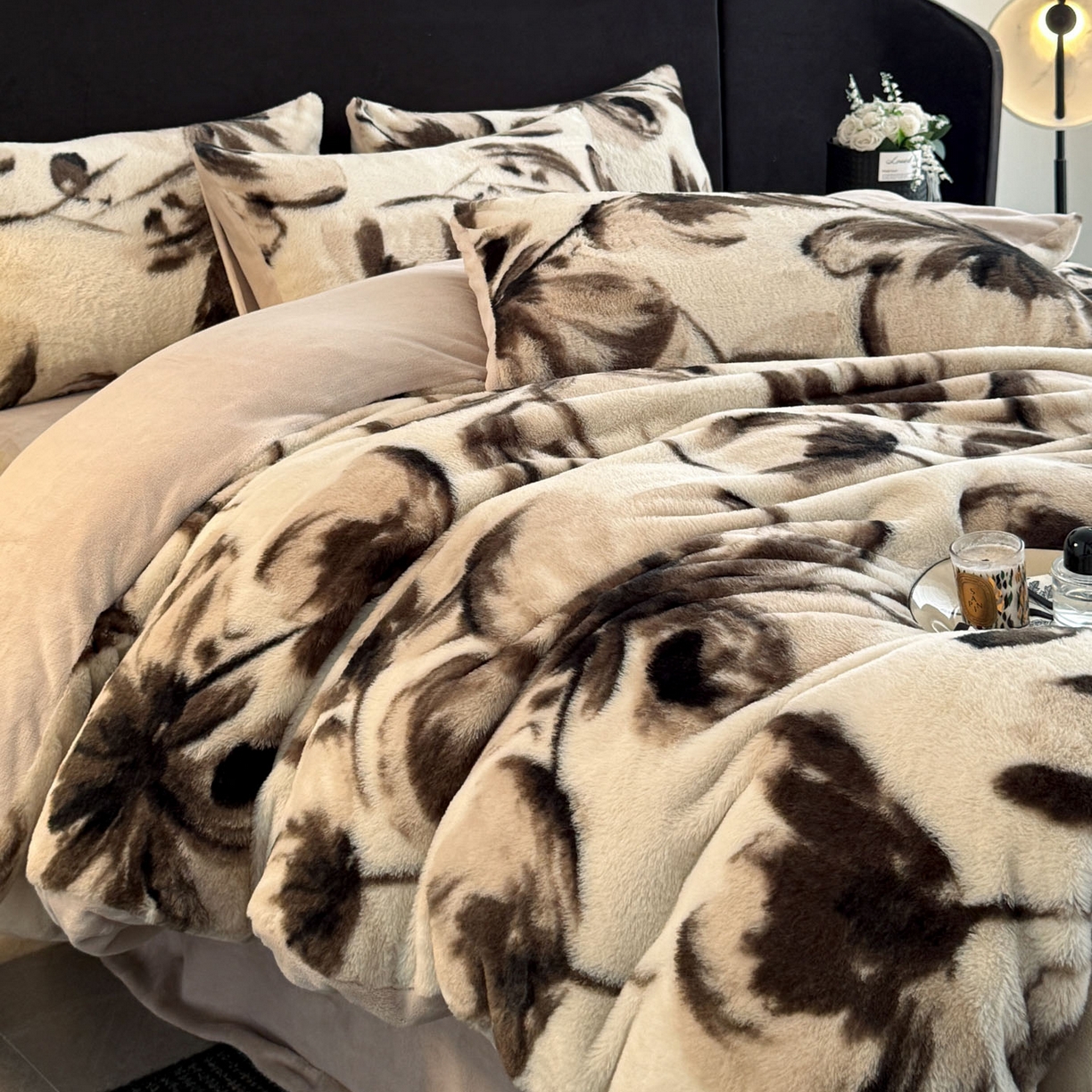 91家纺网 家纺一手货源 找家纺 （总）宜代光年 2025新款小米貂法式中古风印花四件套