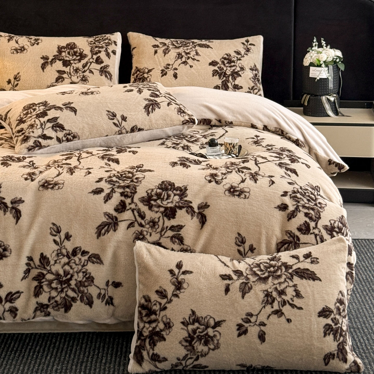 91家纺网 家纺一手货源 找家纺 （总）宜代光年 2025新款小米貂法式中古风印花四件套