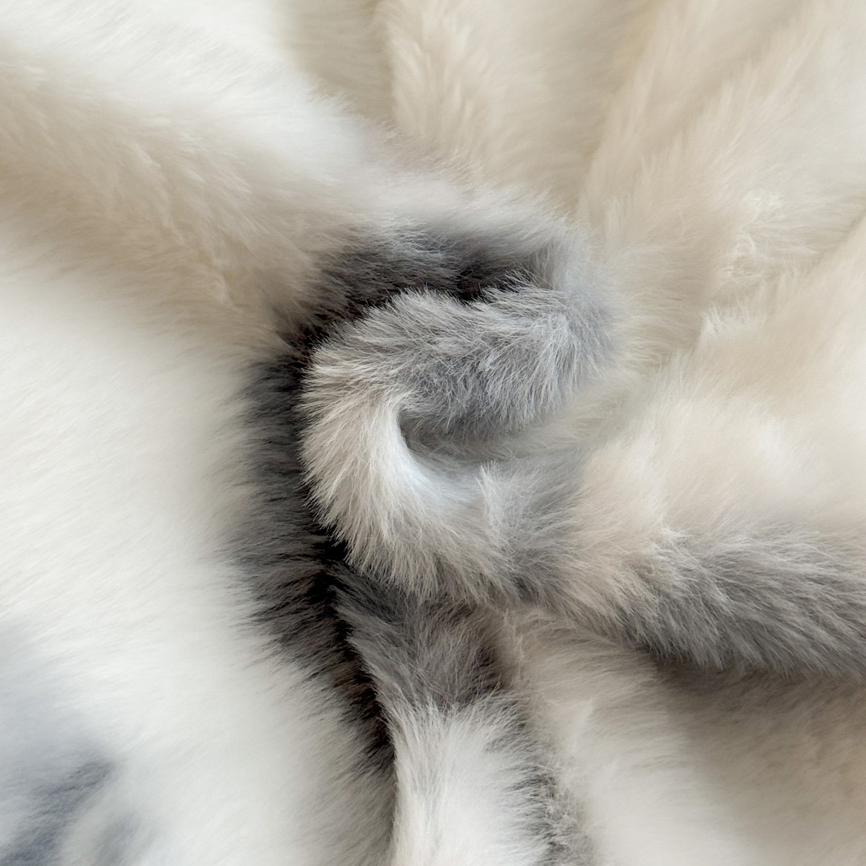 91家纺网 家纺一手货源 找家纺 宜代光年 2025新款小米貂法式中古风印花四件套 心上玫瑰