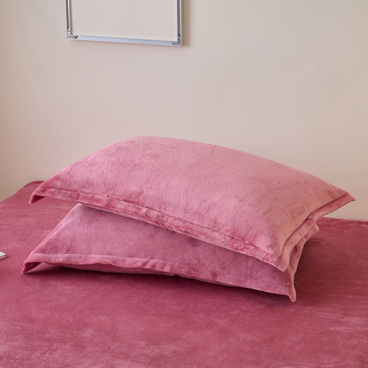 91家纺网 家纺一手货源 找家纺 （总）简爱家纺 2025新款高克重牛奶绒床单系列