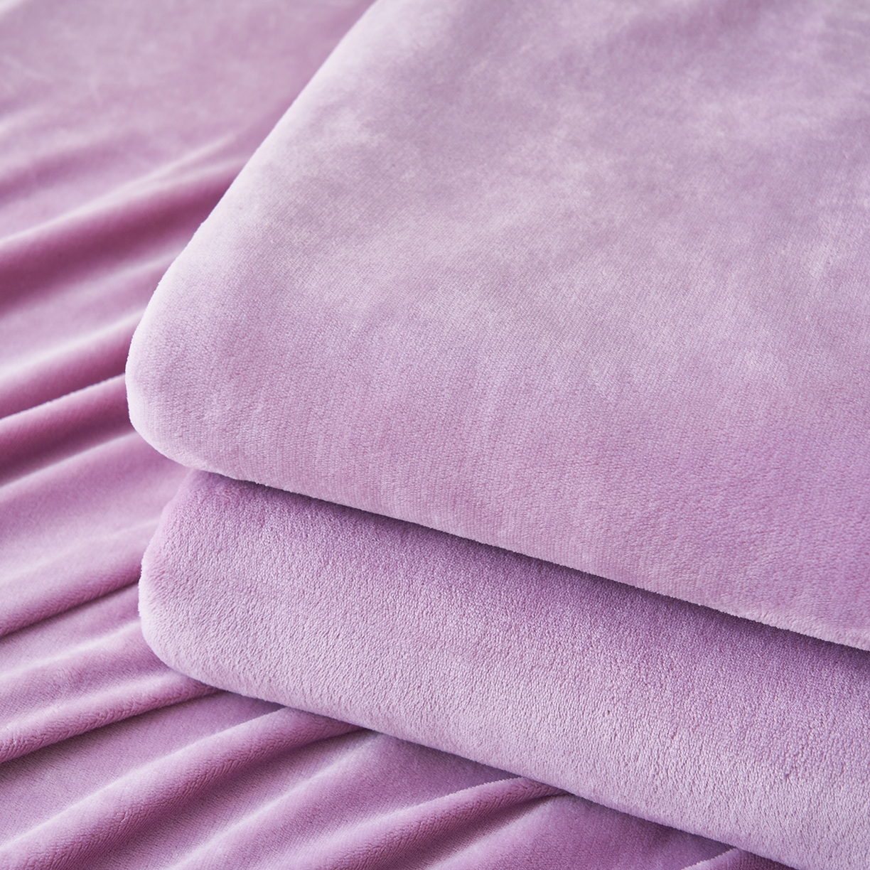 91家纺网 家纺一手货源 找家纺 简爱家纺 2025新款高克重牛奶绒床单系列 优雅紫