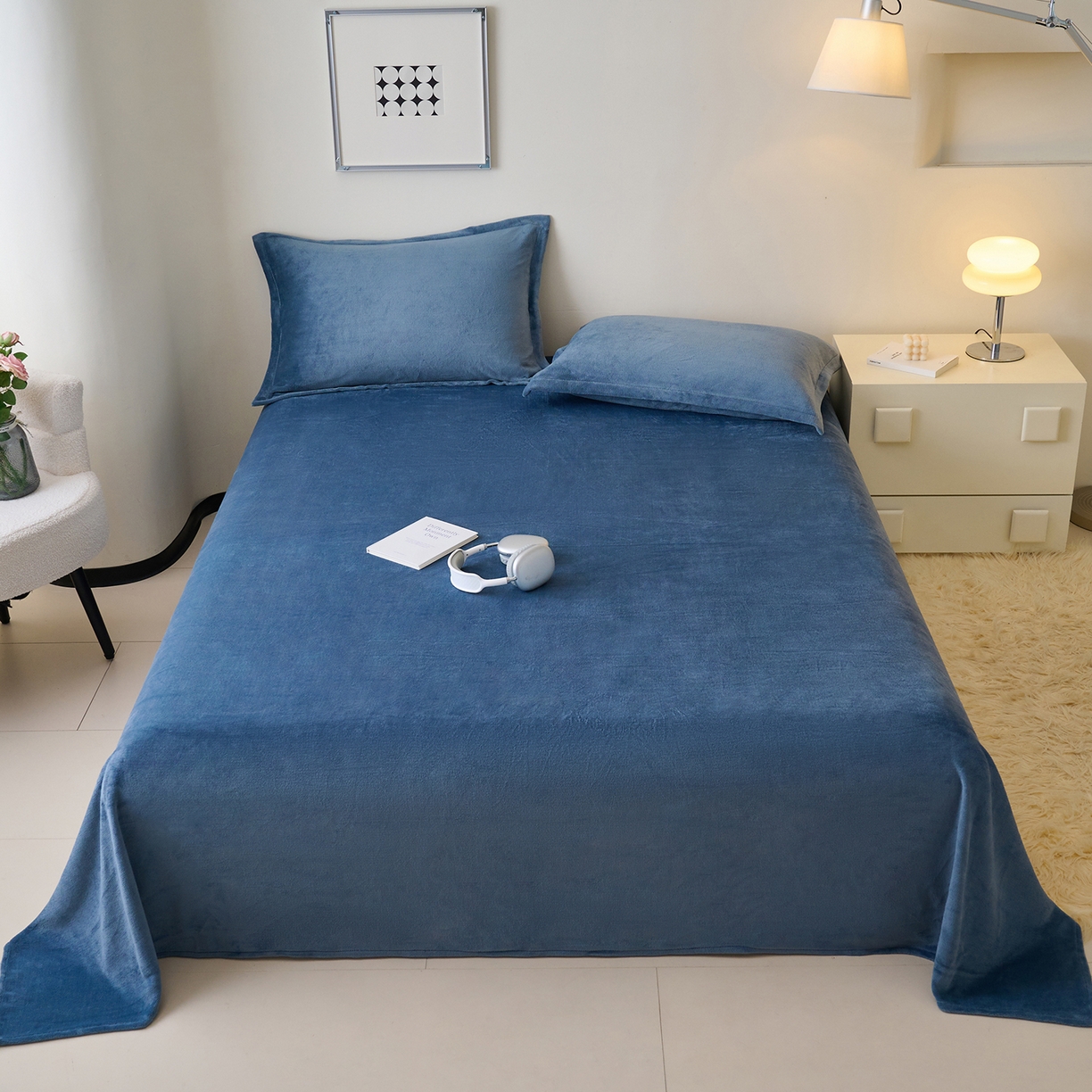 91家纺网 家纺一手货源 找家纺 简爱家纺 2025新款高克重牛奶绒床单系列 宾利蓝