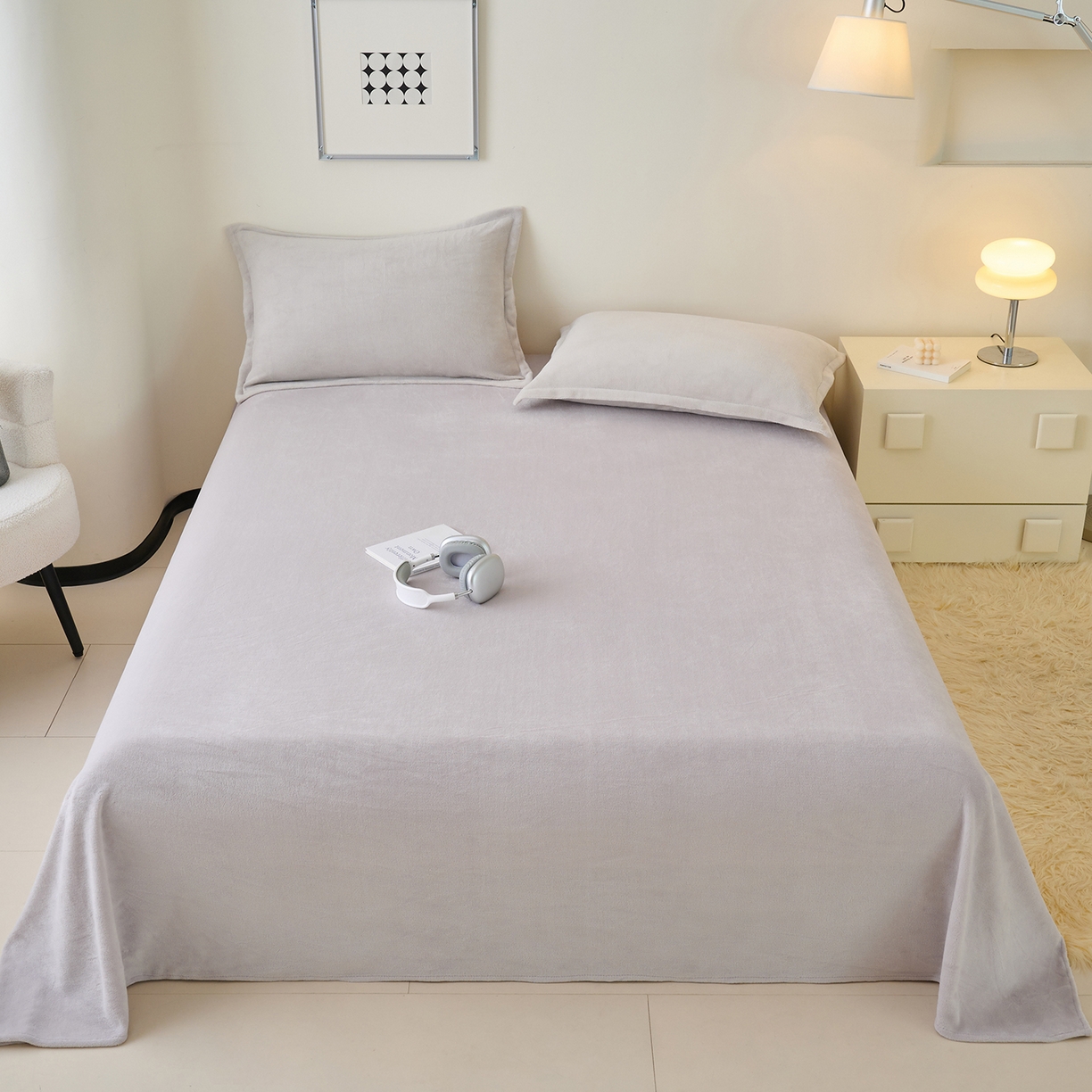 91家纺网 家纺一手货源 找家纺 简爱家纺 2025新款高克重牛奶绒床单系列 灰色