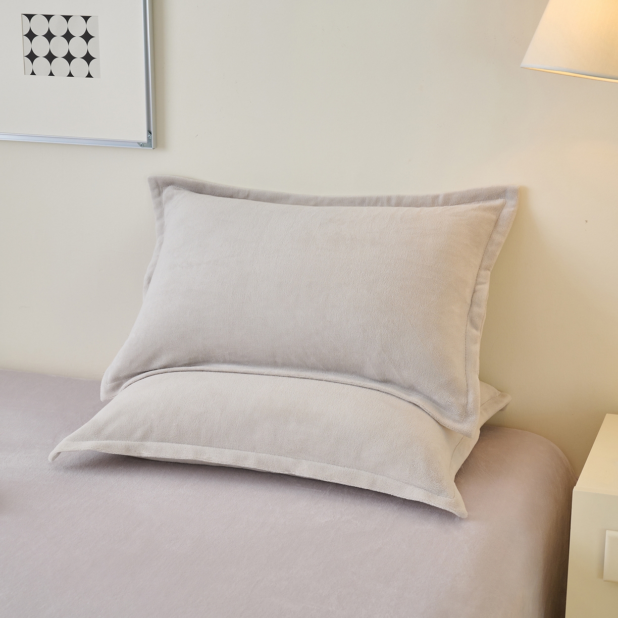 91家纺网 家纺一手货源 找家纺 简爱家纺 2025新款高克重牛奶绒床单系列 灰色