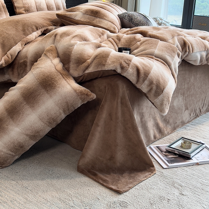 91家纺网 家纺一手货源 找家纺 宜代光年 2025新款托斯卡纳仿兔绒四件套-方格套件 尼彩-咖