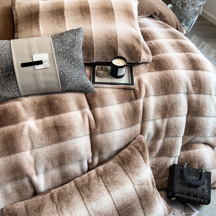 91家纺网 家纺一手货源 找家纺 宜代光年 2025新款托斯卡纳仿兔绒四件套-方格套件 尼彩-咖