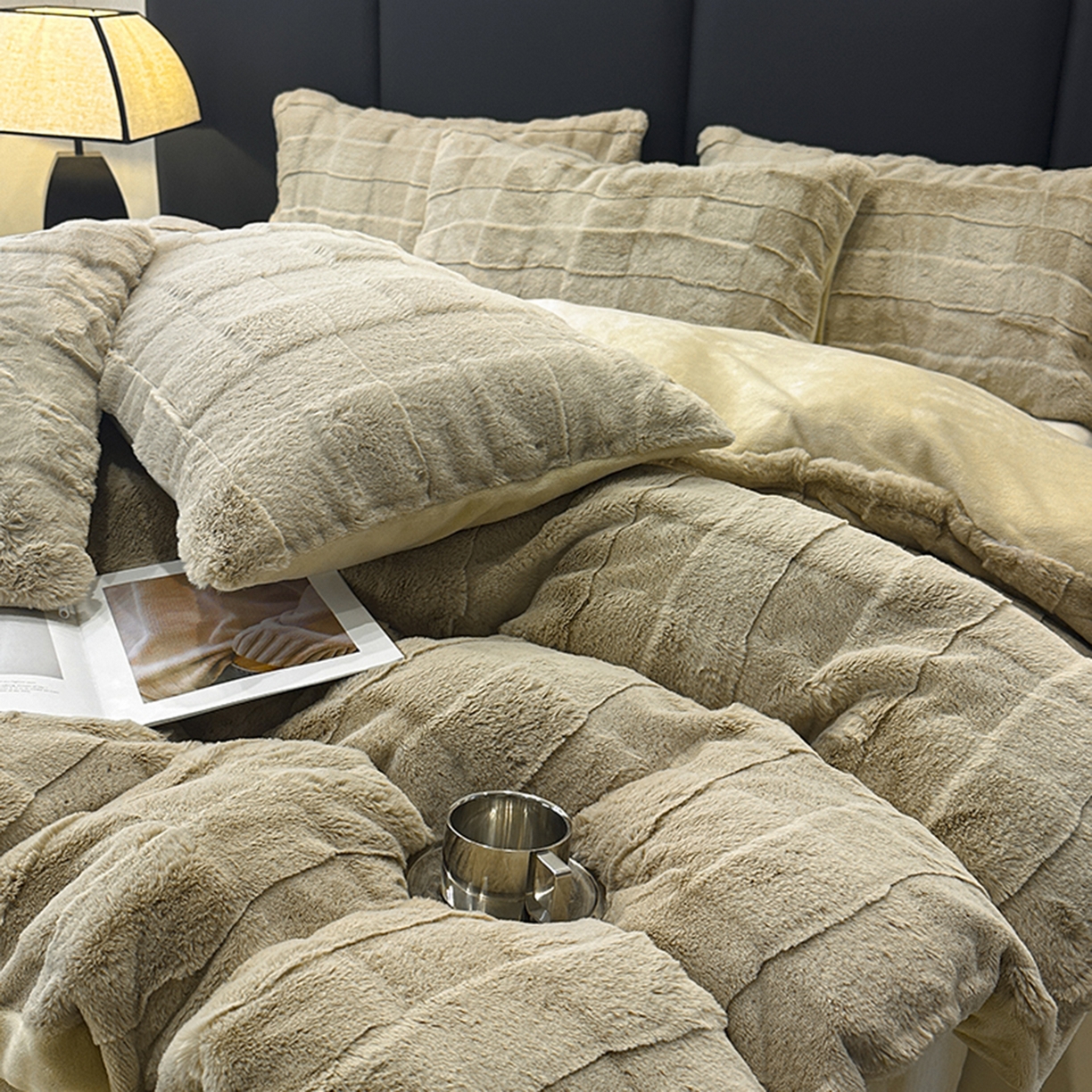 91家纺网 家纺一手货源 找家纺 宜代光年 2025新款托斯卡纳仿兔绒四件套-方格套件 托斯卡纳-方格咖