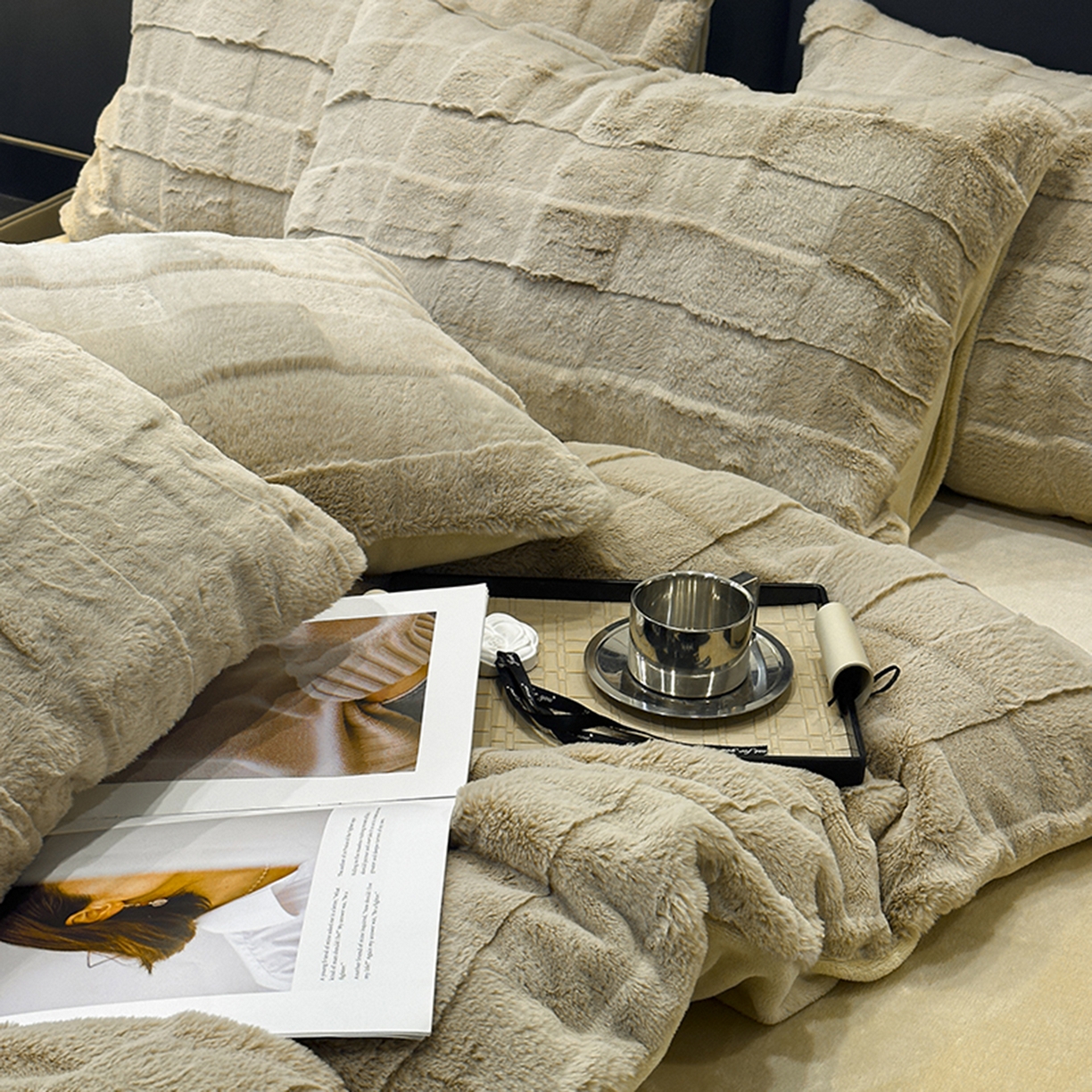 91家纺网 家纺一手货源 找家纺 宜代光年 2025新款托斯卡纳仿兔绒四件套-方格套件 托斯卡纳-方格咖