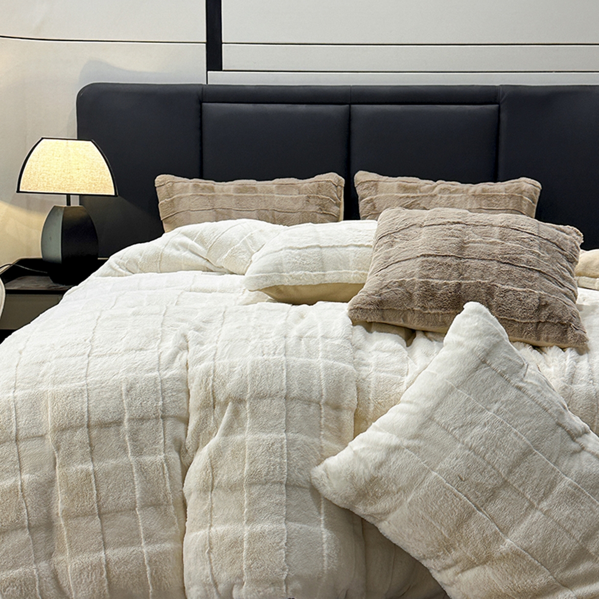 91家纺网 家纺一手货源 找家纺 宜代光年 2025新款托斯卡纳仿兔绒四件套-方格套件 托斯卡纳-方格白