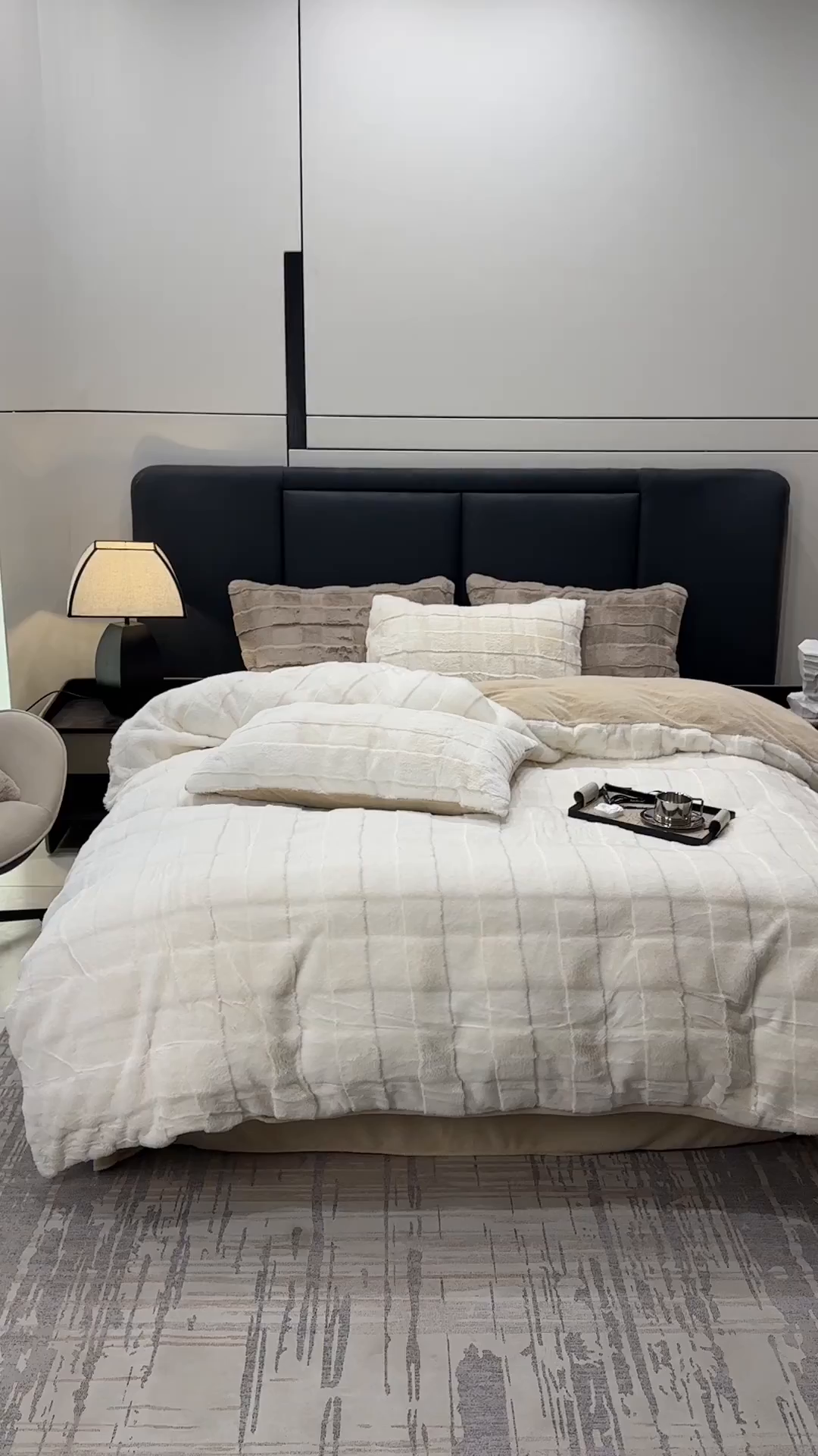 91家纺网 家纺一手货源 找家纺 宜代光年 2025新款托斯卡纳仿兔绒四件套-方格套件 托斯卡纳-方格白