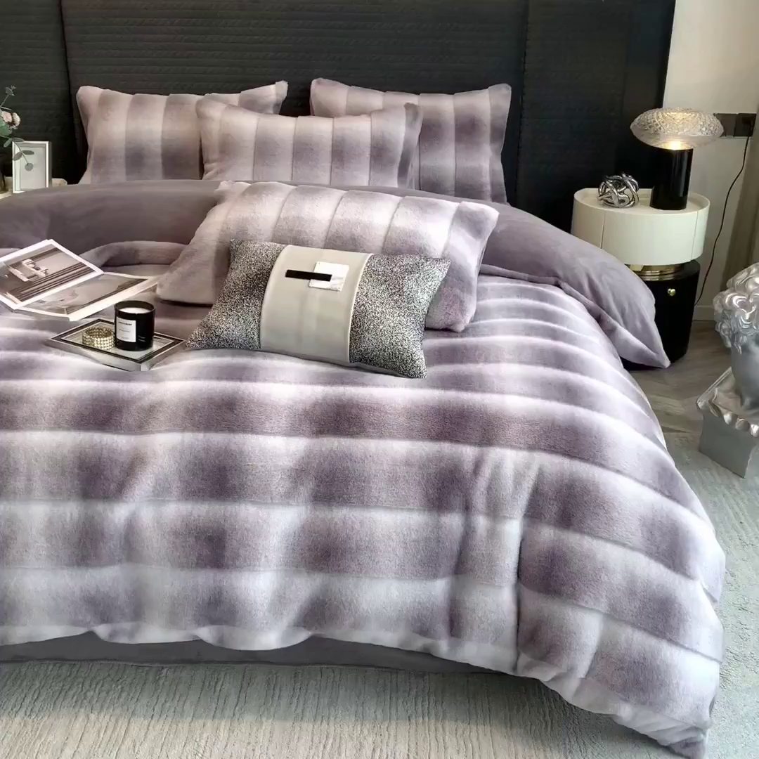 91家纺网 家纺一手货源 找家纺 宜代光年 2025新款托斯卡纳仿兔绒四件套-方格套件 尼彩-灰