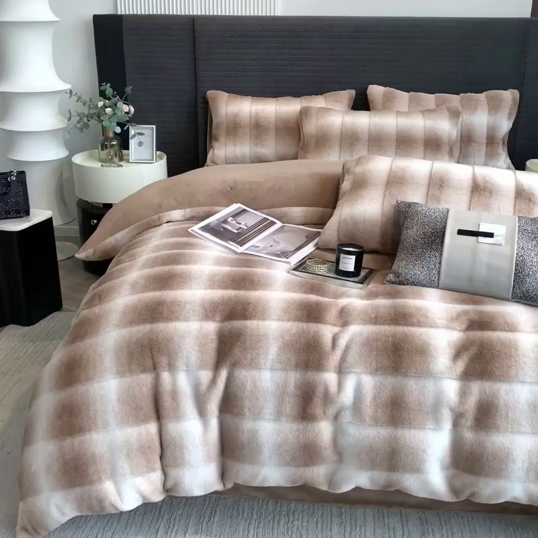 91家纺网 家纺一手货源 找家纺 宜代光年 2025新款托斯卡纳仿兔绒四件套-方格套件 尼彩-咖